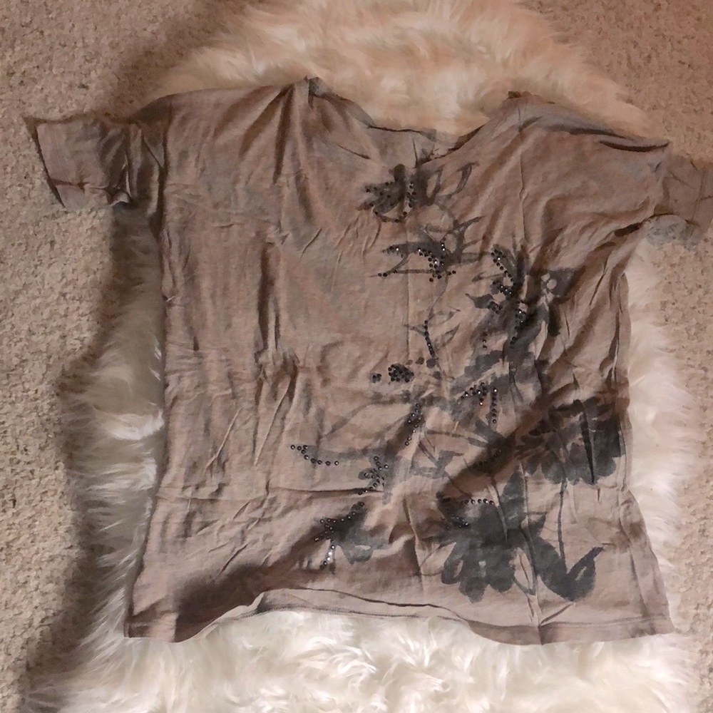 FOREVER 21 T-Shirt